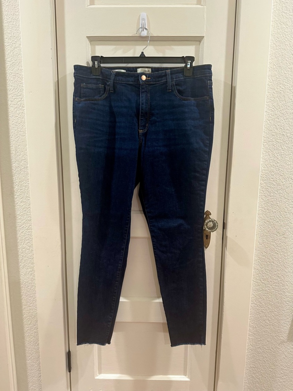 Universal Thread Deep Indigo Skinny Jeans